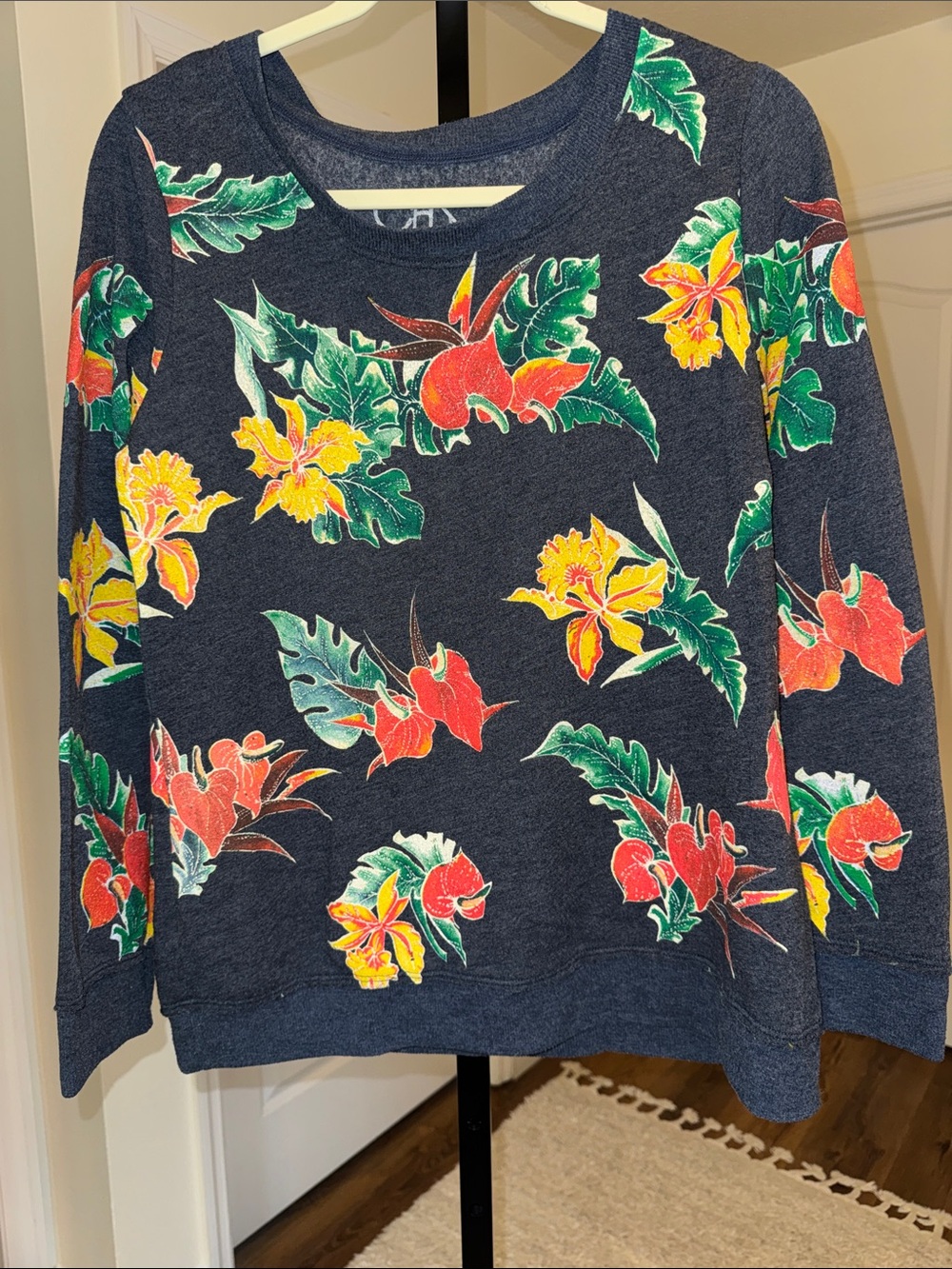 Chaser Tropical Sweatshirt - Size M